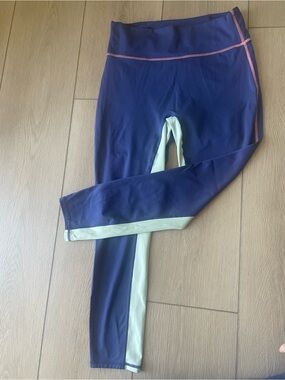 Fabletics Motion 365 Blue & Green Limited Edition Leggings